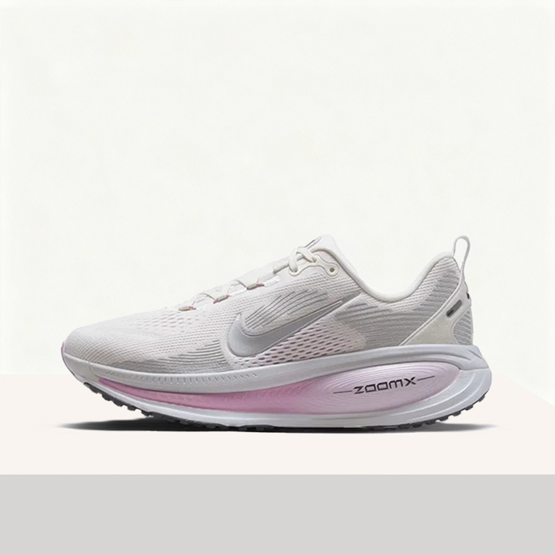 Women Shoes Running Nike - Nike Vomero 18: Wygodne, wszechstronne i